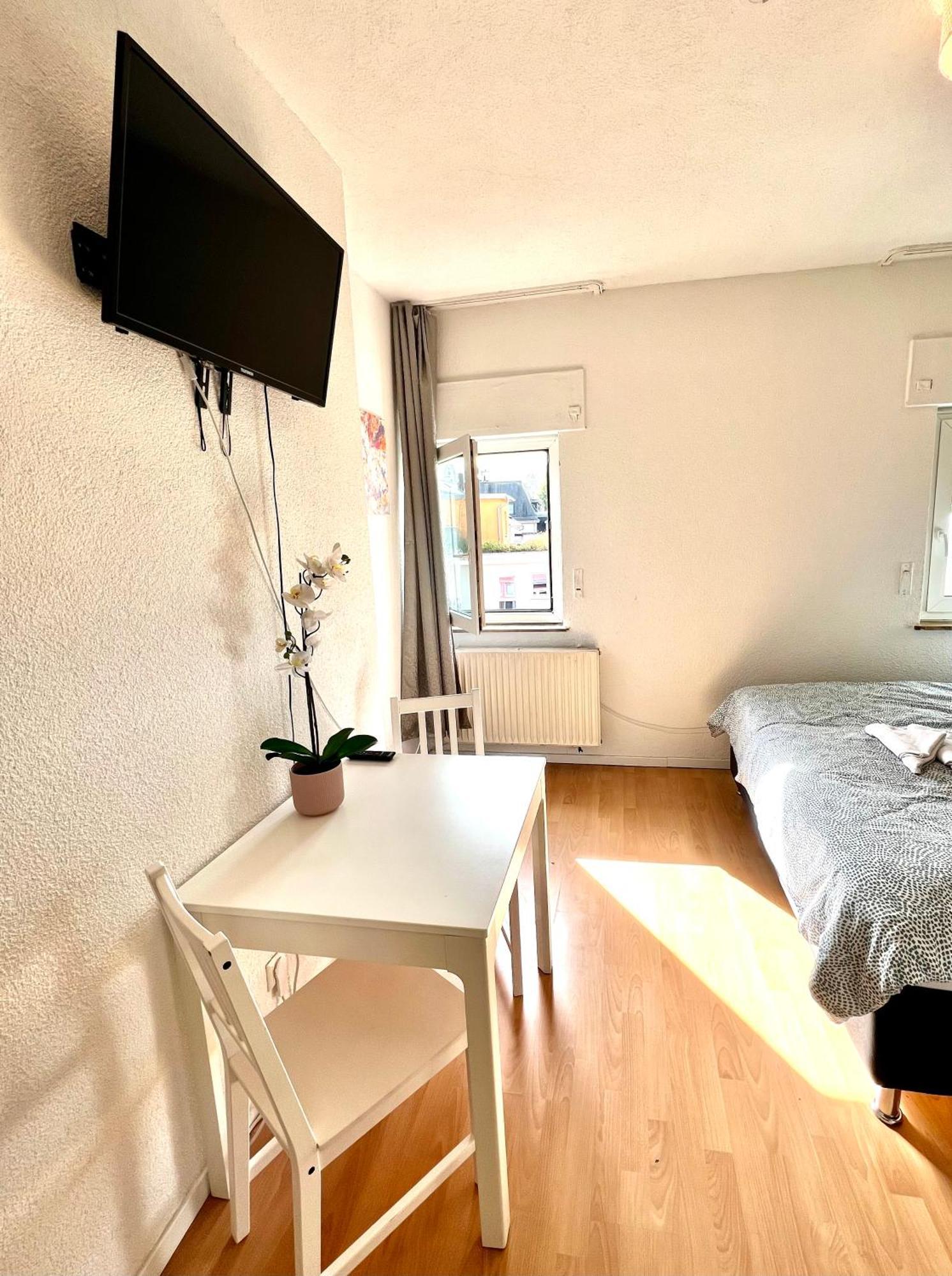 Budget City Appartement Kueche,Bad, Parken Im Zentrum Von Ravensburg Bagian luar foto
